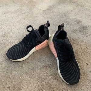 Adidas NMD R2 Primeknit Boost Sneakers